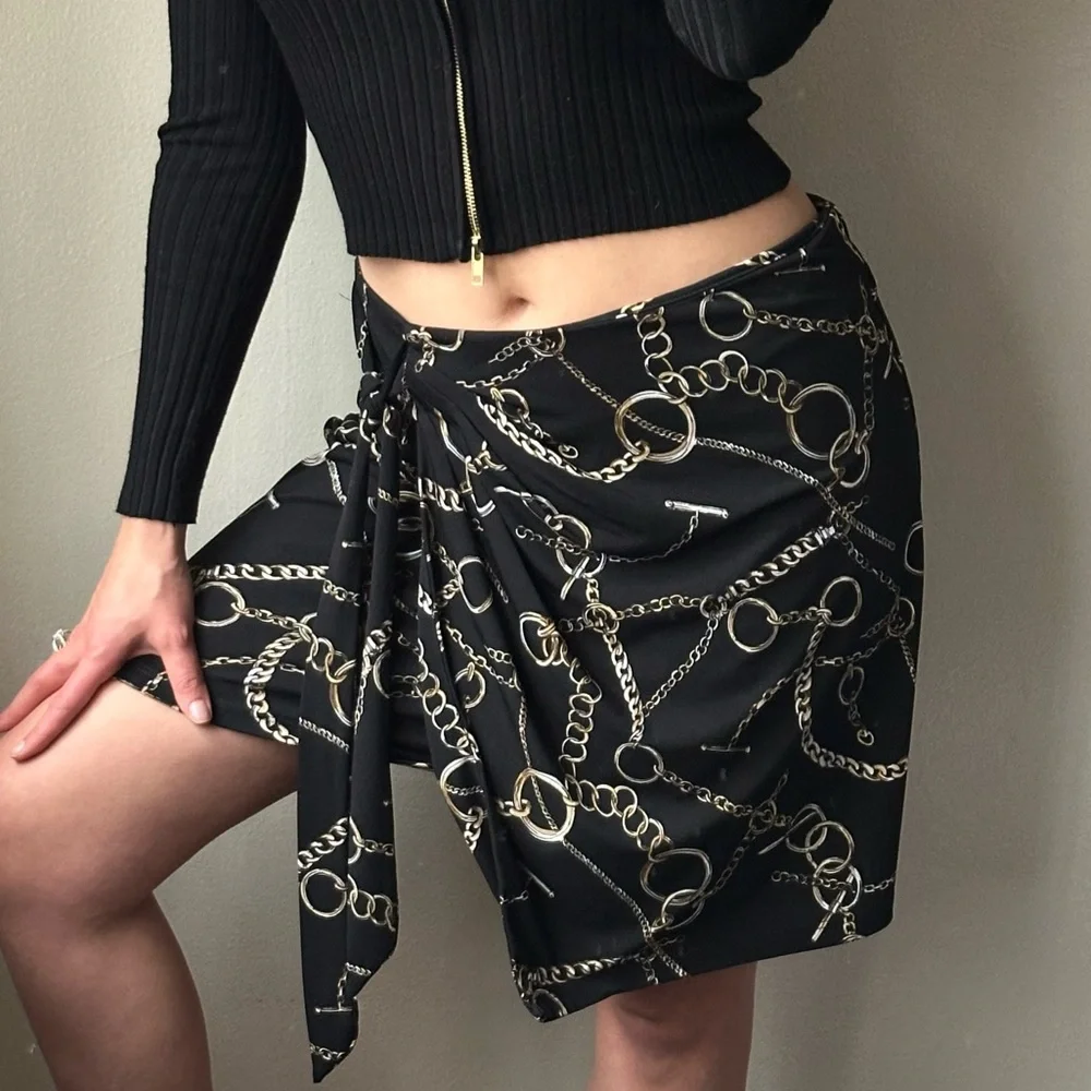 Cache skirt - Picture 1 of 4